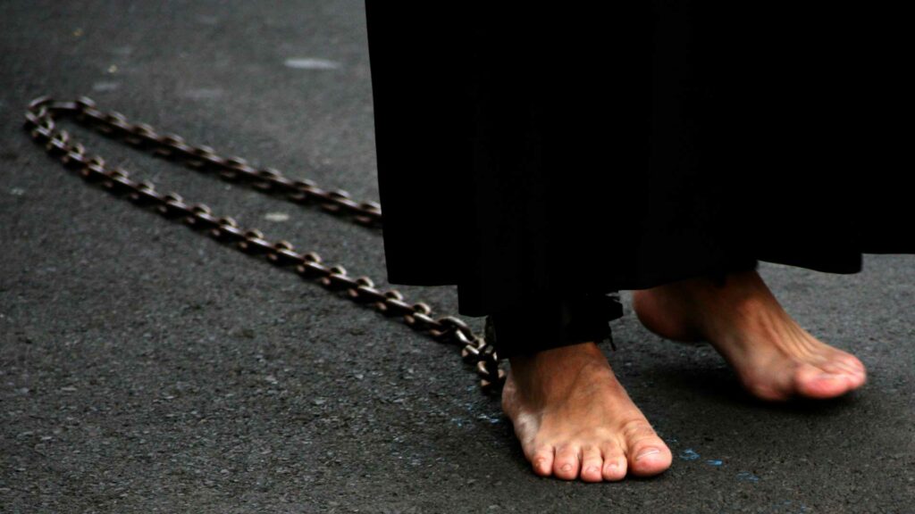 7 Things to Learn From the Strongest Man in the Bible 27 Heroes: Chained by the foot