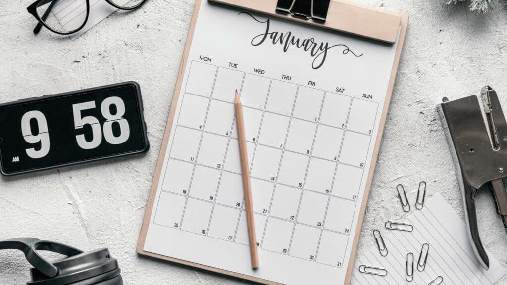 Quanto tempo de tela é demais para seus filhos? Curadoria 56 Heroes: Planejador de calendário